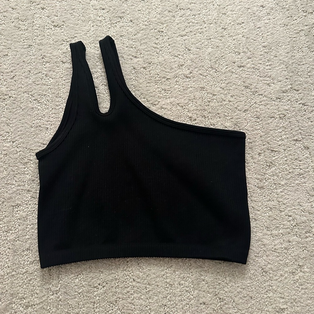 Cotton On black top